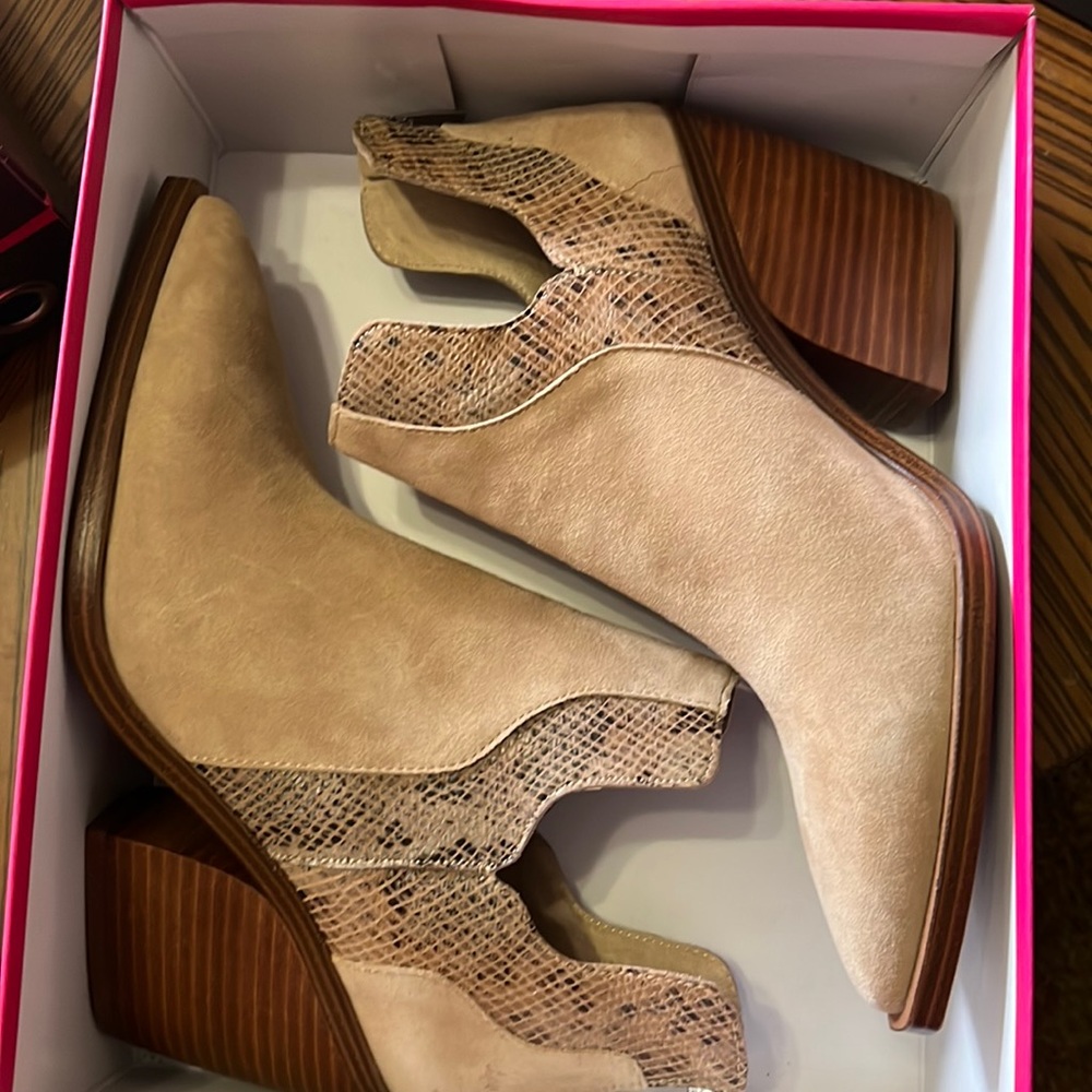 Vince Camuto pointed toe booties